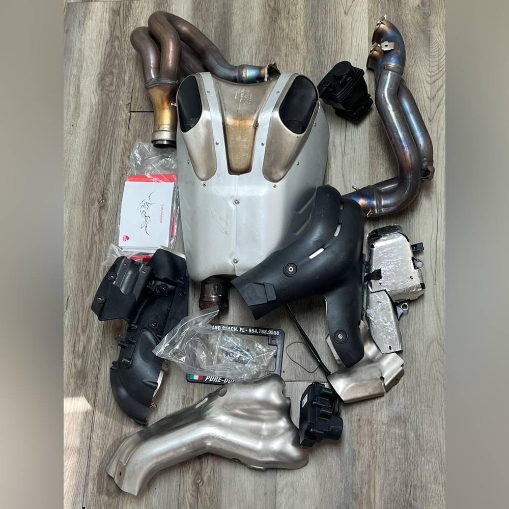 Ducati ZDM-A178 XDiavel Silencer Motorcycle Exhaust Headers System